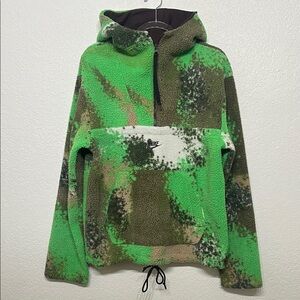 Nike Men's Size Small Camouflage Green and Brown Quarter Zip-Up Sweater